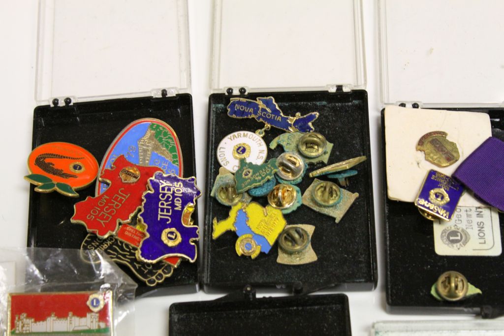 Various enamelled souvenir pin badges (q) - Image 3 of 7