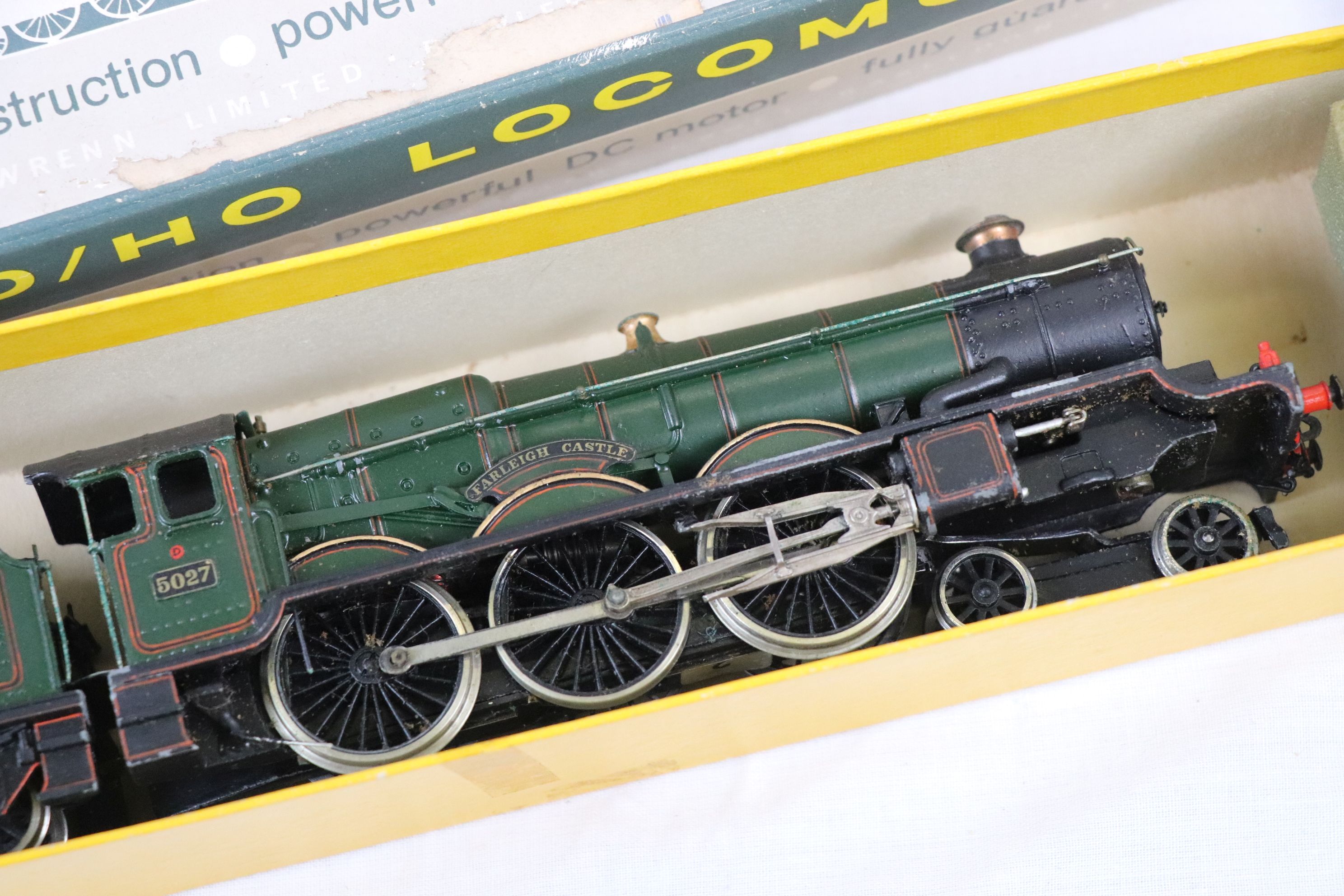 Hornby Dublo Farleigh Castle 5027 locomotive with tender contained within a Wrenn box - Image 3 of 3