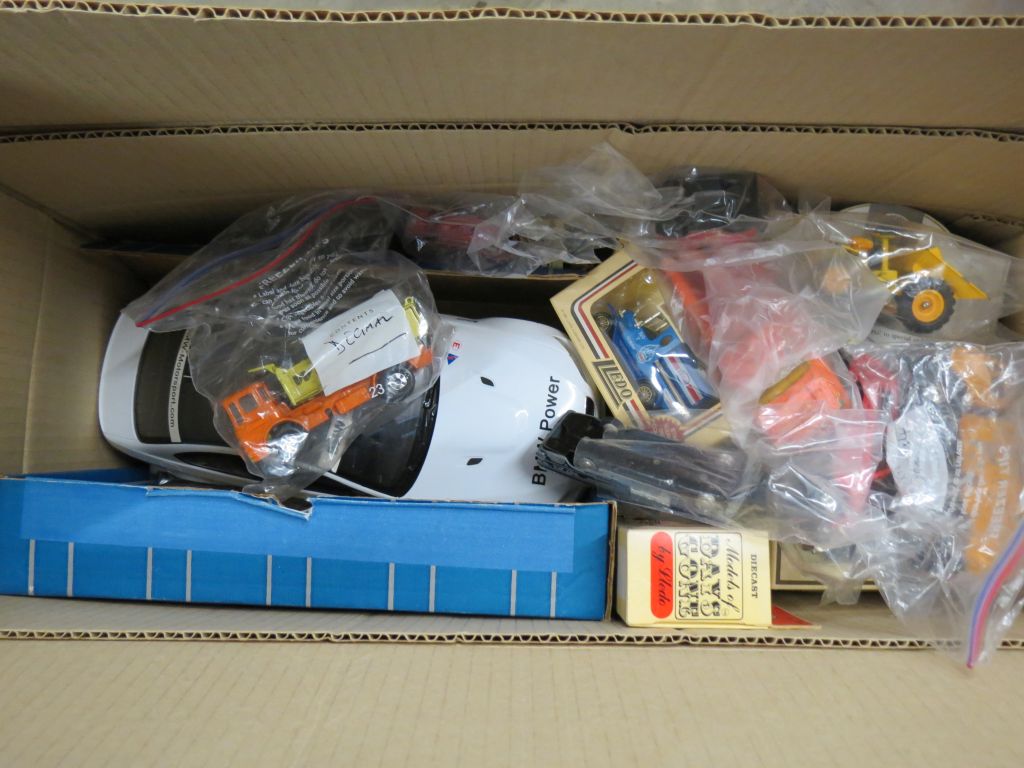 Quantity of diecast models to include boxed Lledo and unboxed Corgi, Matchbox etc - Image 2 of 2