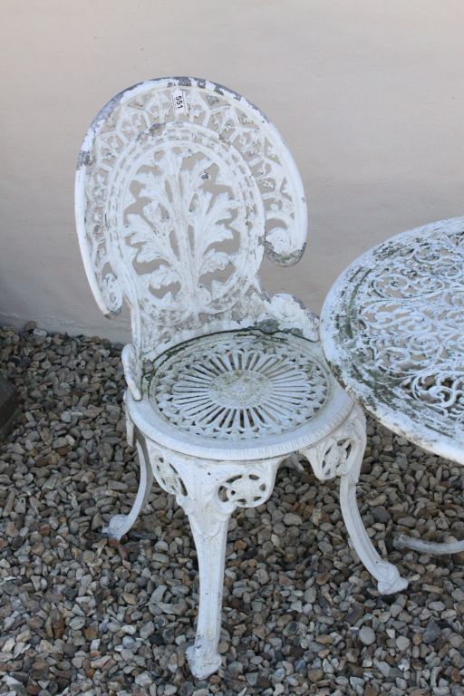 Cast Metal Garden Garden Chair and Table Set - Image 2 of 3