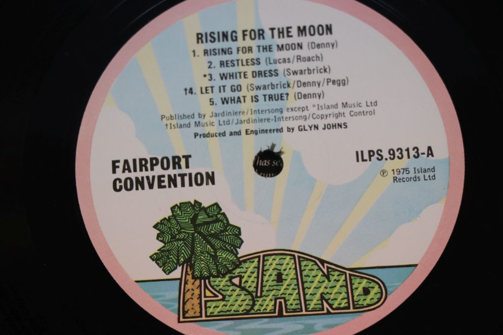 Vinyl - Four Fairport Convention LPs to include Liege and Lief (ILPS 9115), pink label with 'i' - Image 5 of 23