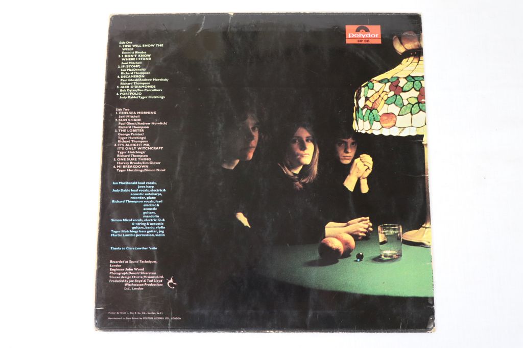 Vinyl - Fairport Convention self titled Polydor 582035 Mono, fully laminated sleeve has some - Image 2 of 7