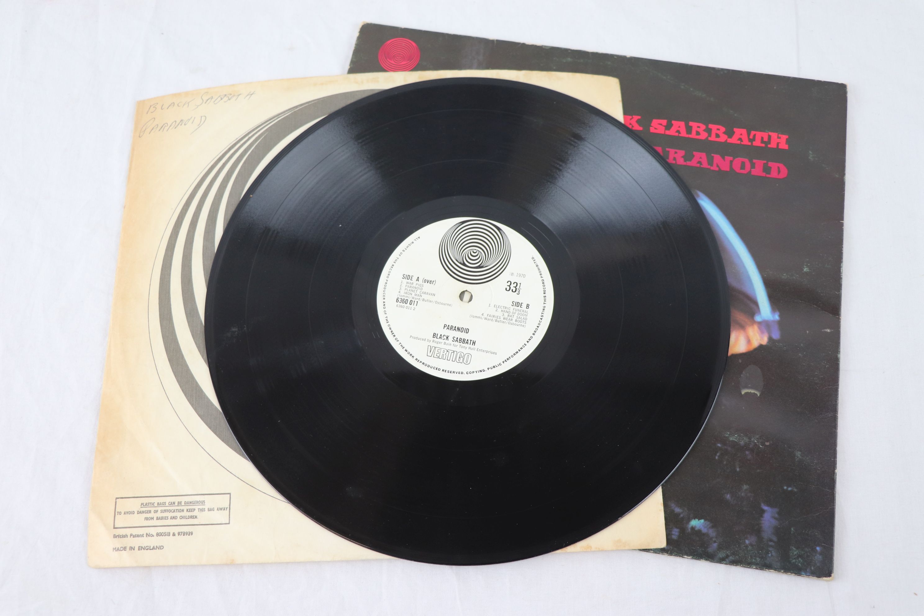 Vinyl - Black Sabbath Paranoid (6360011) with swirl inner, no Jim Simpson credit, sleeve and vinyl - Image 7 of 11