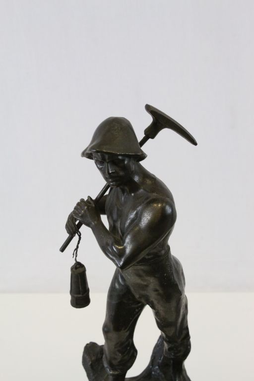 Pair of vintage french Spelter figures depicting a Miner and a Blacksmith - Image 4 of 5