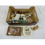 Assorted collectables to include Goss crested ware, Goss crested horseshoe ashtray, Goebel