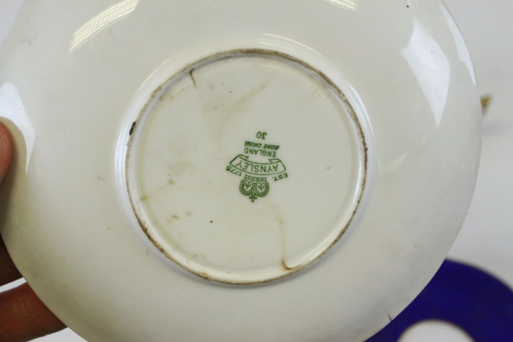 Pair of Aynsley cabinet cups and saucers with hand painted bowls depicting Sailing ships - Image 7 of 8