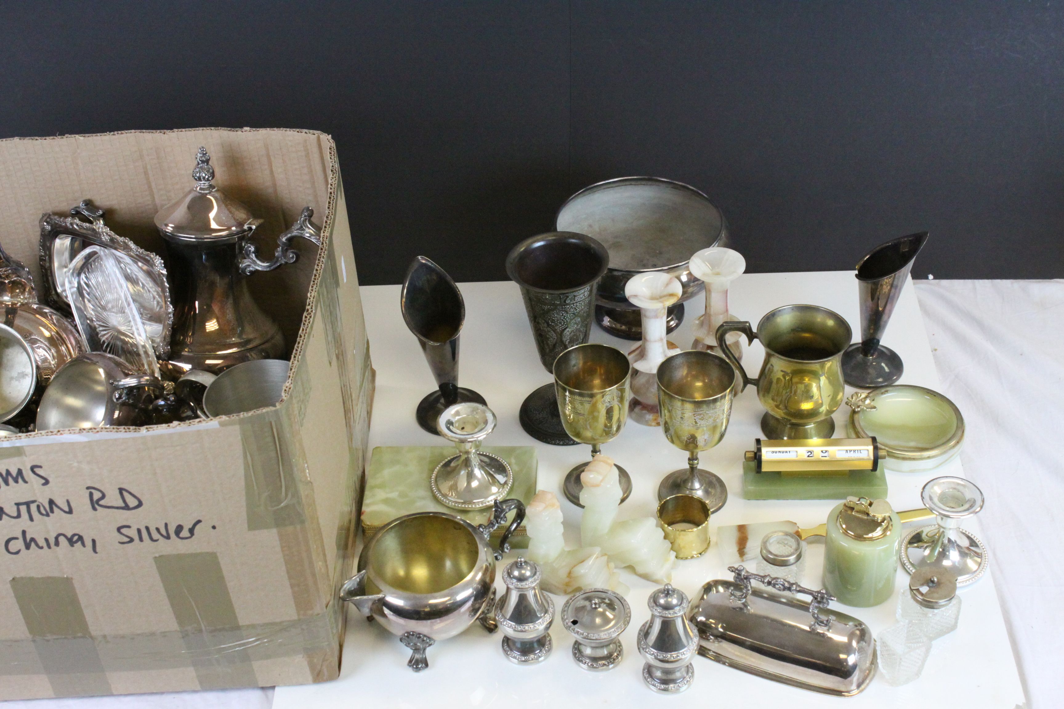 Box of mixed collectables to include Silver plate, Onyx Table Lights, Onyx desktop items, Brass etc