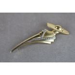 Art Deco Style 9ct Gold Lady in Hat Brooch, 3.4 grams