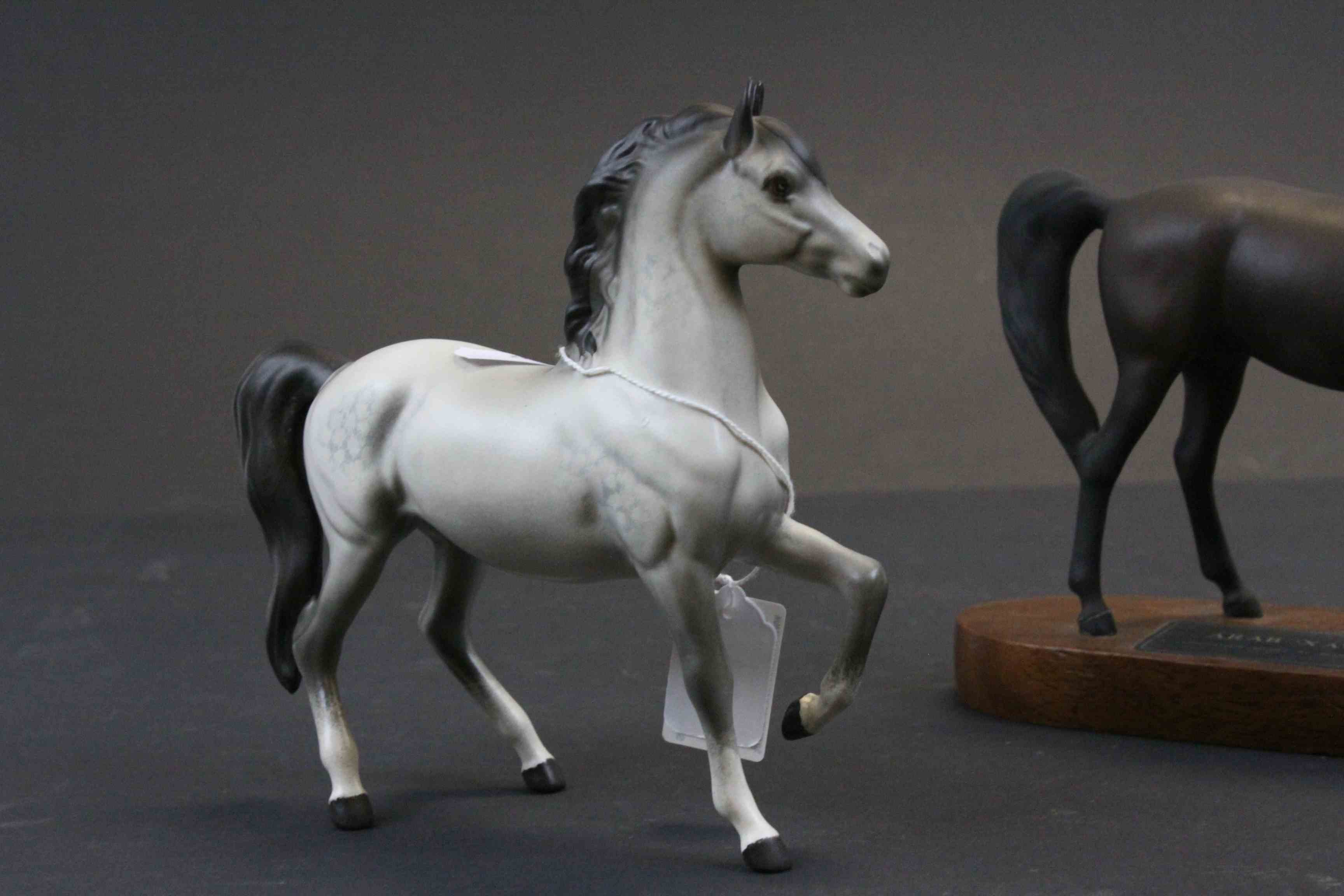 Beswick Connoisseur model horse "Arab Xayal" with wooden base & a Grey Arab - Image 4 of 7