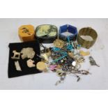 Small quantity of costume jewellery to include earrings, pendants, necklaces, trinket boxes etc