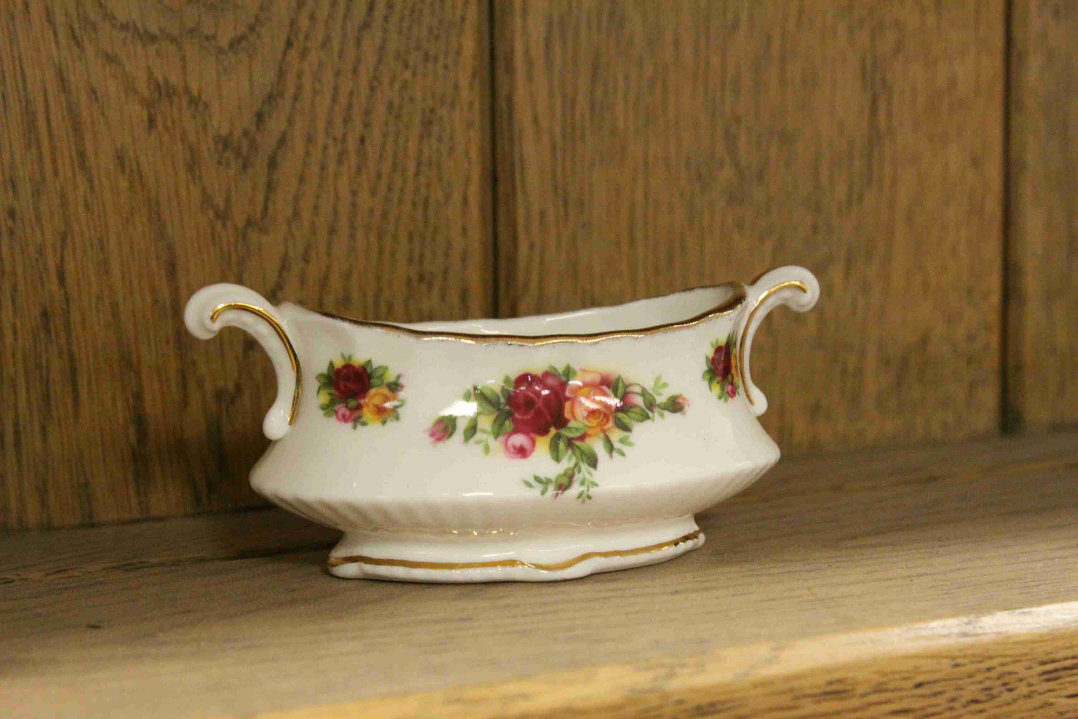 Royal Albert Old Country Roses including Four Coffee Cups and Saucers, Six Tea Cups and Saucers, - Image 6 of 7