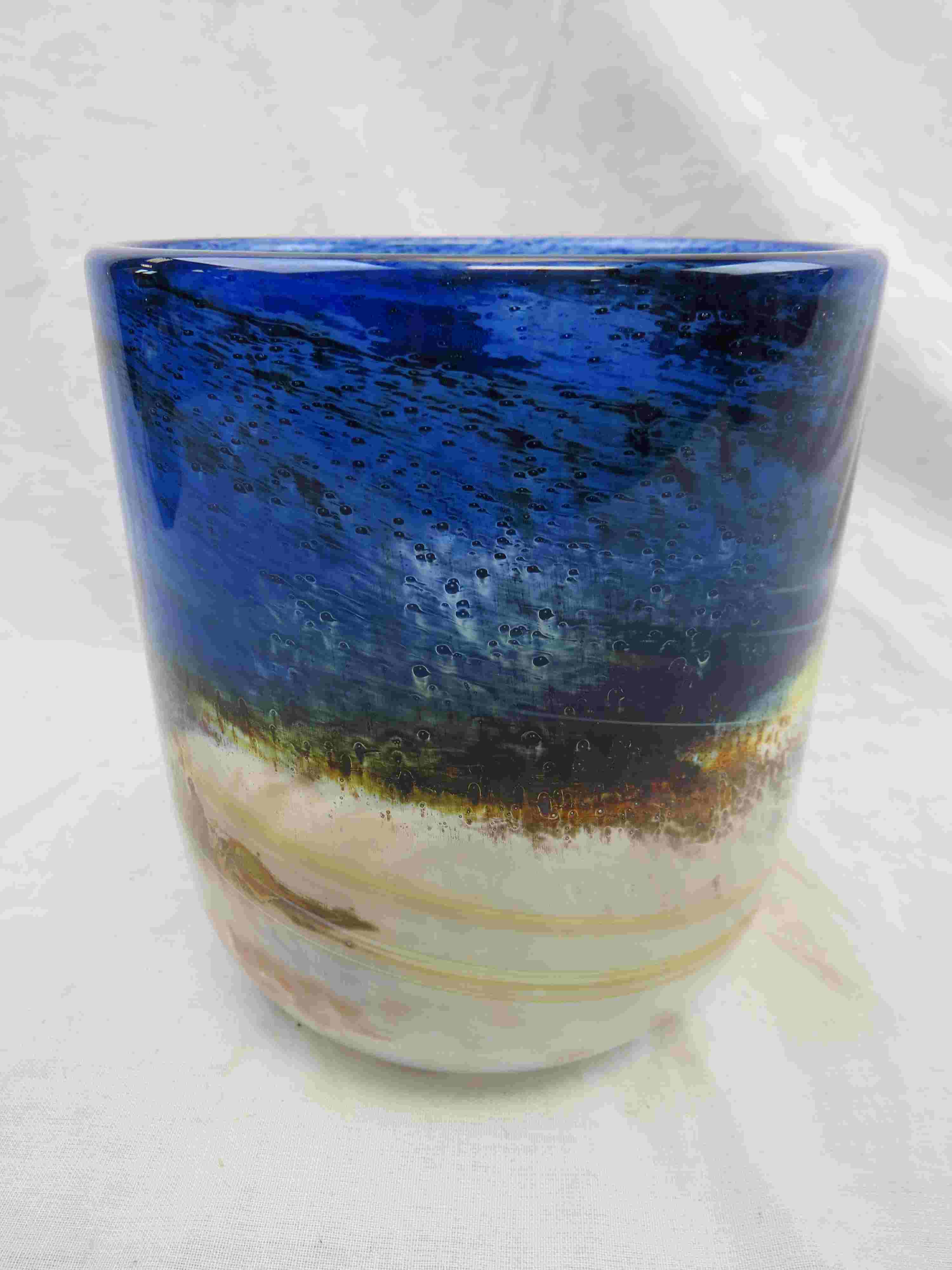 Michael Harris for Isle of Wight studio glass Aurene vase, tumbler form, spiral design, flame - Image 3 of 7