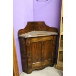 Elm Corner Cupboard with Upstand and Single Panel Door