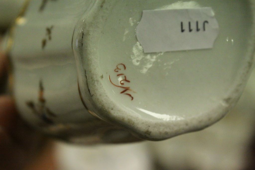 Extensive Early 19th century Newhall Tea Service comprising Tea Pot. Slop Bowl, Lidded Sugar Bowl on - Image 5 of 5