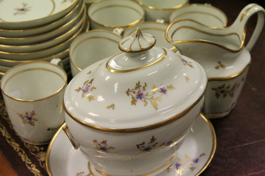 Extensive Early 19th century Newhall Tea Service comprising Tea Pot. Slop Bowl, Lidded Sugar Bowl on - Image 2 of 5