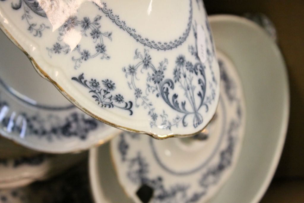 Booths blue & white Dinner service for 6 place settings in "Daisy" pattern - Image 2 of 3