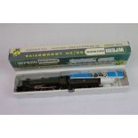 Boxed Wrenn OO gauge W2247 4-6-0 Clun Castle GWR Green locomotive