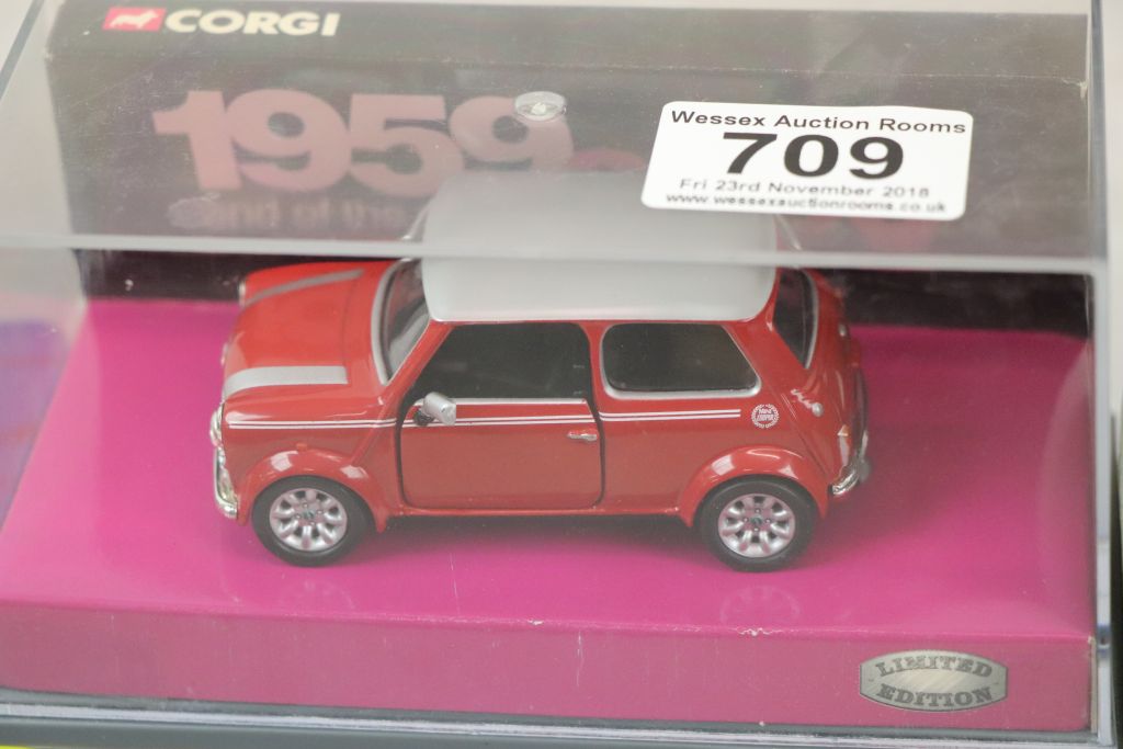 Collection of 10 boxed Corgi diecast Mini vehicles to include 1:36 The New Mini One CC86509, 4x - Image 4 of 8