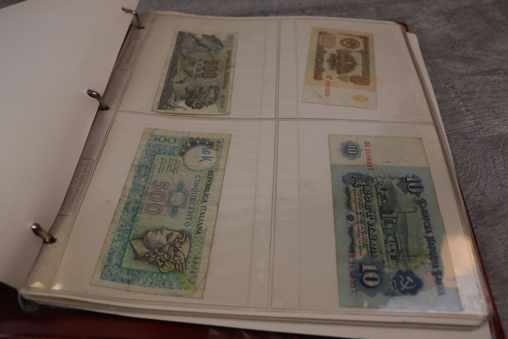 Album of Mixed World Banknotes to include WW2 issue - Image 3 of 14