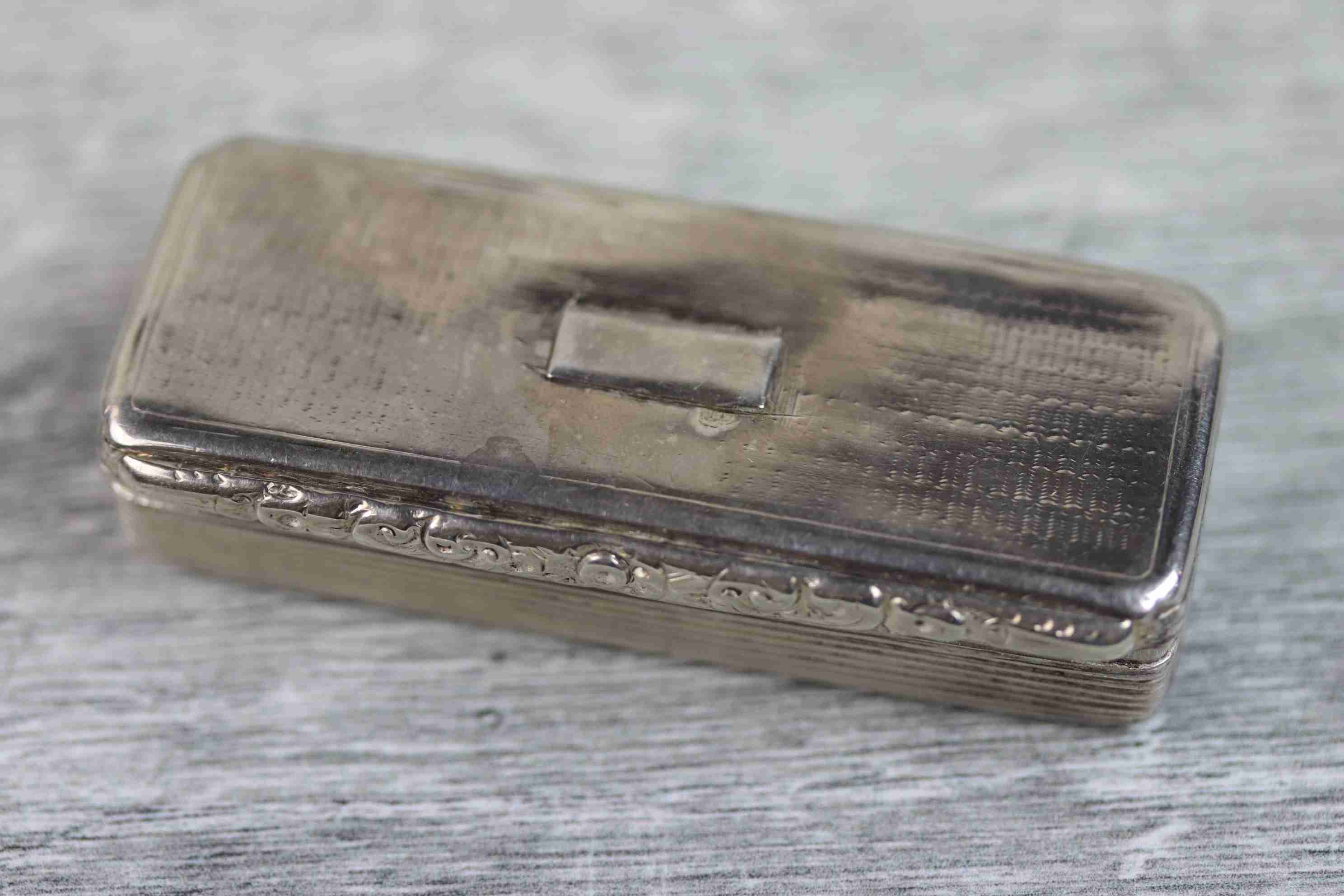 George IV silver snuff box of elongated rectangular form, blank cartouche to hinged lid, rubbed - Image 2 of 7