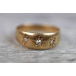 Victorian diamond three stone 18ct yellow gold ring, three small gypsy set old cut diamonds, tapered