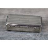 George III silver snuff box with zigzag engine turned decoration to hinged lid, body and base,