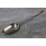 George III silver combination marrow scoop and spoon, the bowl reverse with shell and scroll