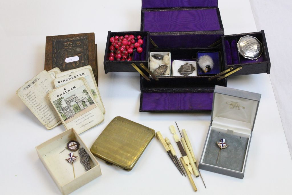 Box of mixed vintage costume and other jewellery etc to include; Victorian Silver brooches, Festival