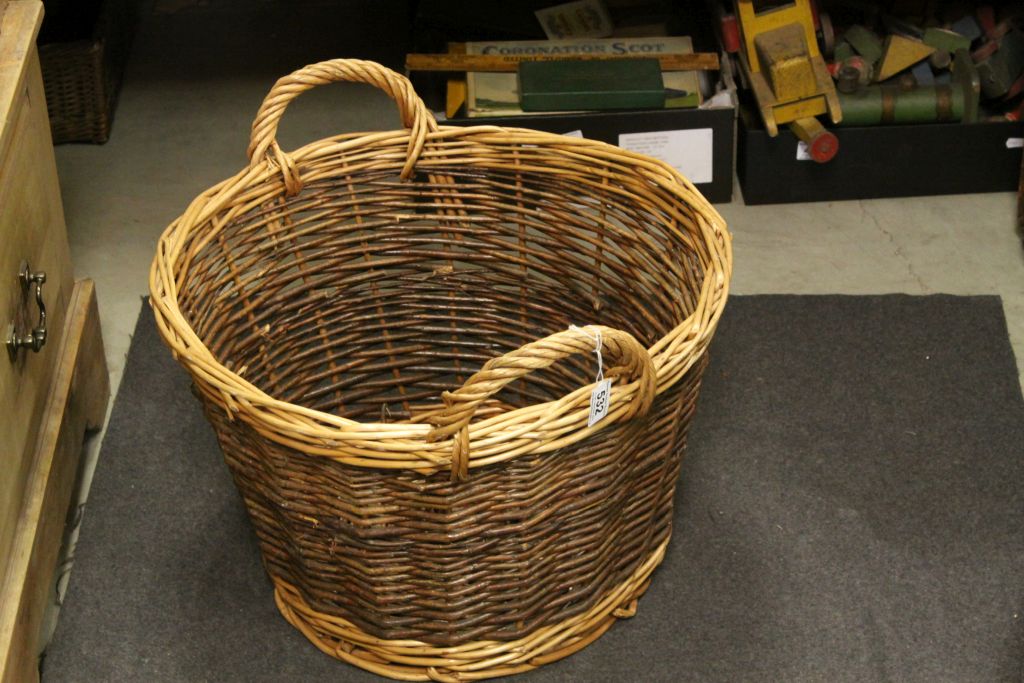 Wicker Log Basket and a Wicker Linen Basket - Image 3 of 3