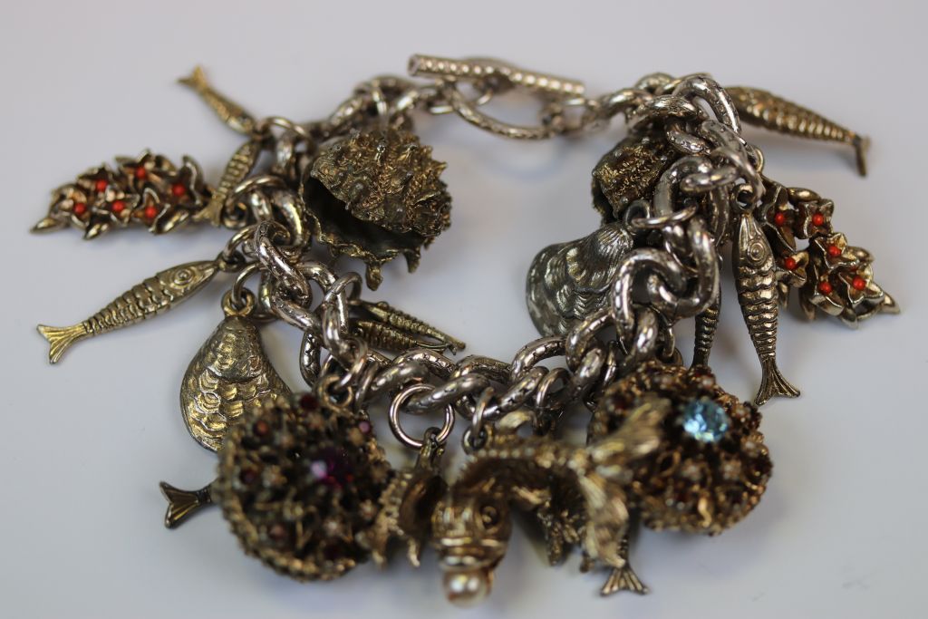 White metal Costume jewellery Charm bracelet with mainly Sea themed Charms - Image 2 of 5