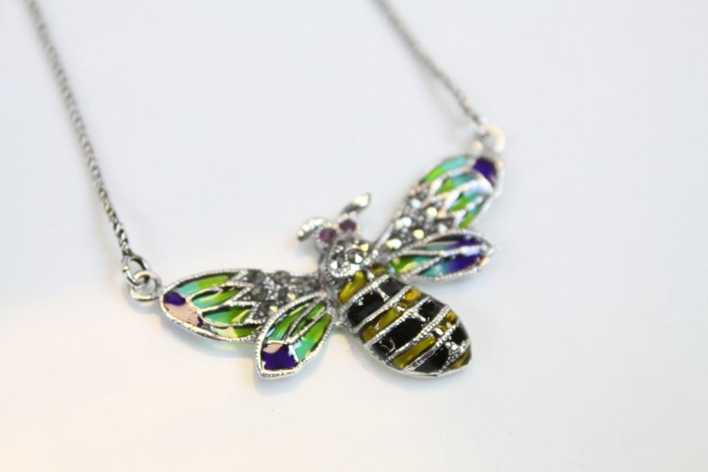 Silver Butterfly Pendant Necklace - Image 2 of 3