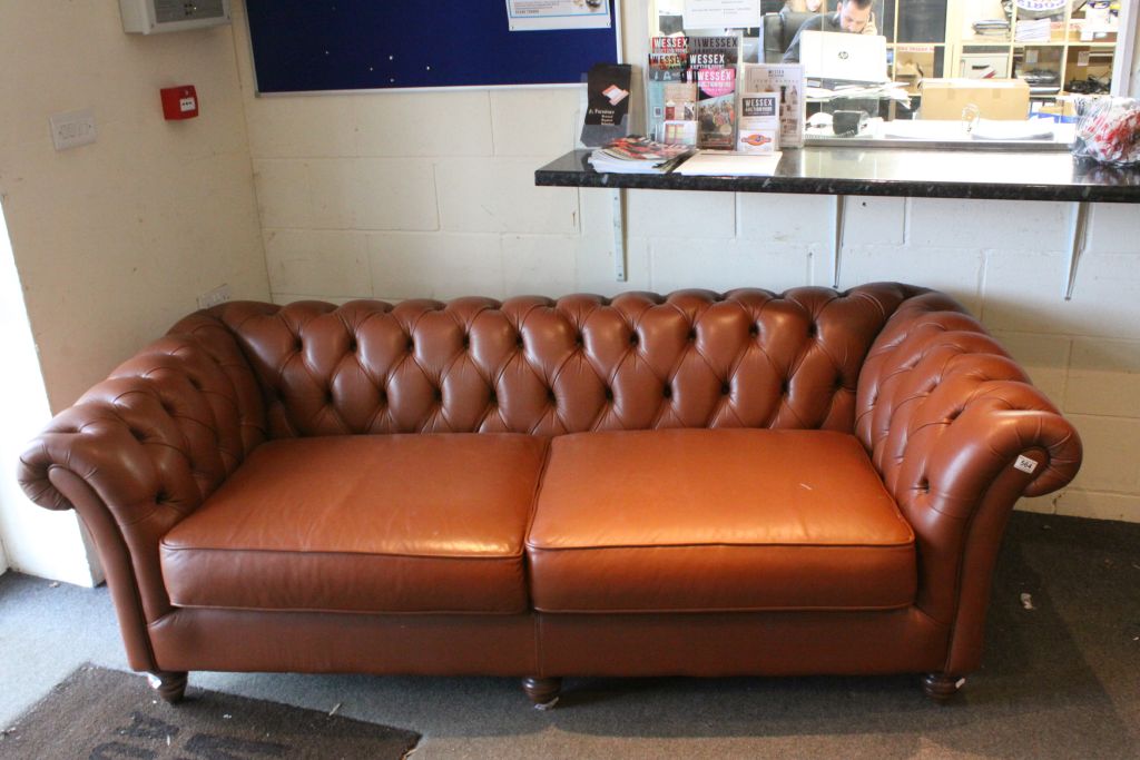 Thomas Lloyd Tan Leather Button Back Chesterfield Sofa, 220cms long x 95cms deep x 70cms high - Image 2 of 4