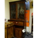 Georgian period Secretaire bookcase, flame mahogany front with 2 doors above a single long