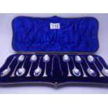 Solid silver 12 place tea spoon and sugar nips set in original bespoke leather bound case, Sheffield
