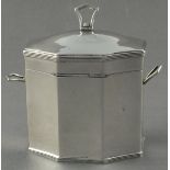 A silver tea caddy, Chester 1905 - Cornelius Sanders & Fran Shepherd, rectangular faceted tea caddy,