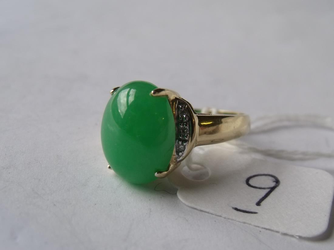 Green stone cabochon and diamond set 14ct dress ring approx 'P' 5g
