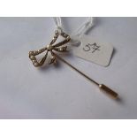 An attractive vintage 9ct & pearl set bow top stick pin 2.5g inc