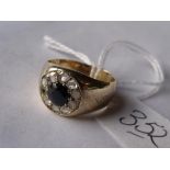 18ct gold sapphire & diamond cluster ring 5.1g