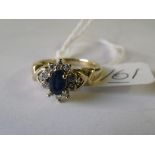 9ct sapphire & diamond fancy cluster ring approx size 'M'