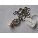 18ct white gold pearl & diamond pendant on18ct white gold box link chain