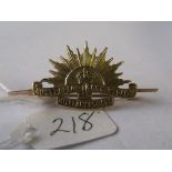 Australian 9ct military brooch 3.2g