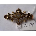 Victorian gold & diamond set scroll work bar brooch 5.6g