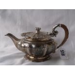 Georgian bachelors melon shaped tea pot 7” over handle Lon. 1823 By BS 350g