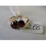 9ct garnet cross over ring size M