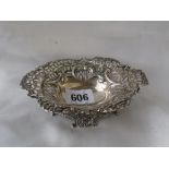Shaped oval sweet dish 4in wide by P.H.L 70g