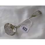 Good fiddle thread and shell sifter spoon. London 1833. By script JH