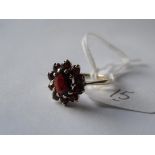 9ct garnet cluster ring approx size 'L'