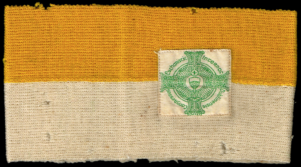 1932. Eucharistic Congress, Dublin. A rare armband. Steward's cloth armband in Papal colours with