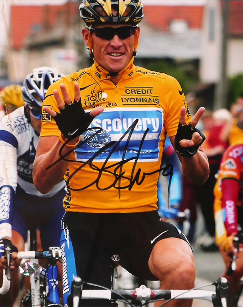 Cycling, autographs of Bradley Wiggins and Lance Armstrong. A 12 x 8in signed photo of Bradley - Image 2 of 4