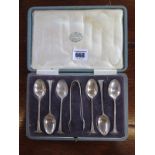 A boxed set of six silver teaspoons - total weight approx 2.8 troy oz